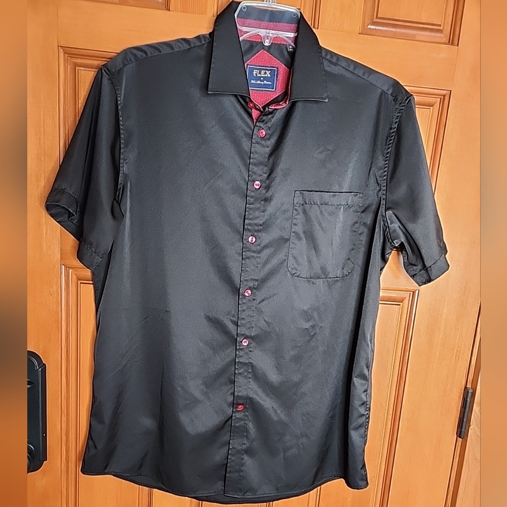 Flex Men's Black Short Sleeve Button Down With Red Buttons XLT